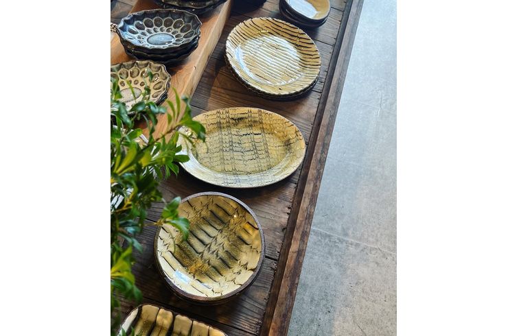 スリップウェア 民藝 フェザーコームとは うつわのわ田