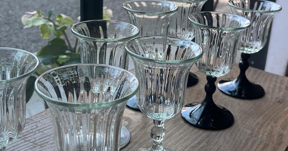 琉球ガラス 　ワイングラス　アンティーク　=昭和=　４脚セット ワイングラス 琉球ガラス 4点セット 琉球ガラス ワイングラス